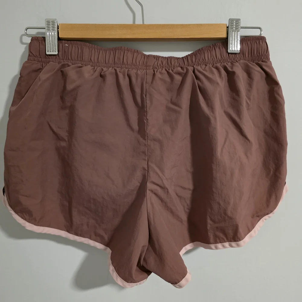 PINK Victoria's Secret Dusty Rose Athletic Shorts with Black Panels - Picture 4 of 10